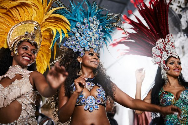 Quelles croisières offrent des cours de danse samba au Brésil?
